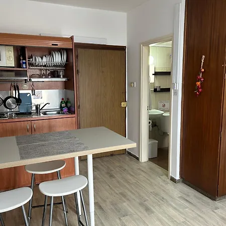 Lägenhet Downtown Living By 'flats Nicosia'